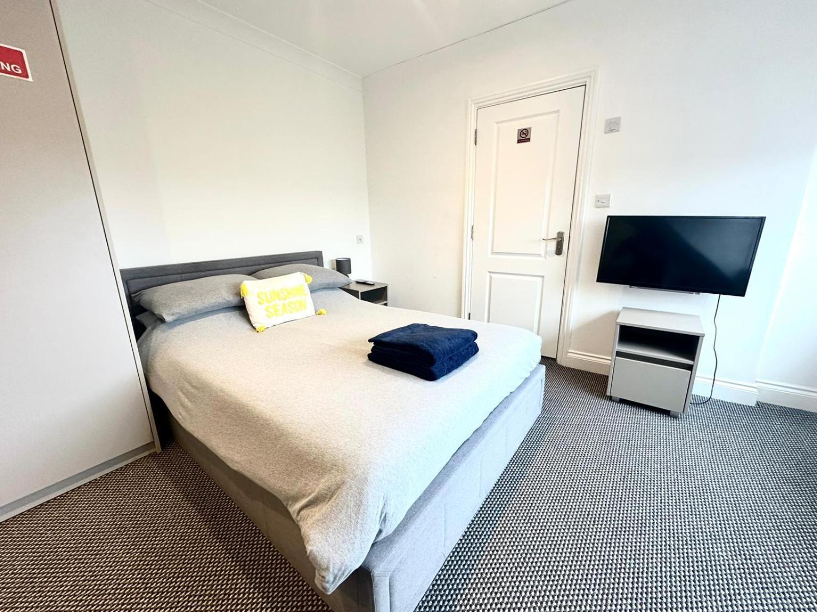 Stylish Modern, Private Apartment,15 Mins To Central London Hendon Ngoại thất bức ảnh