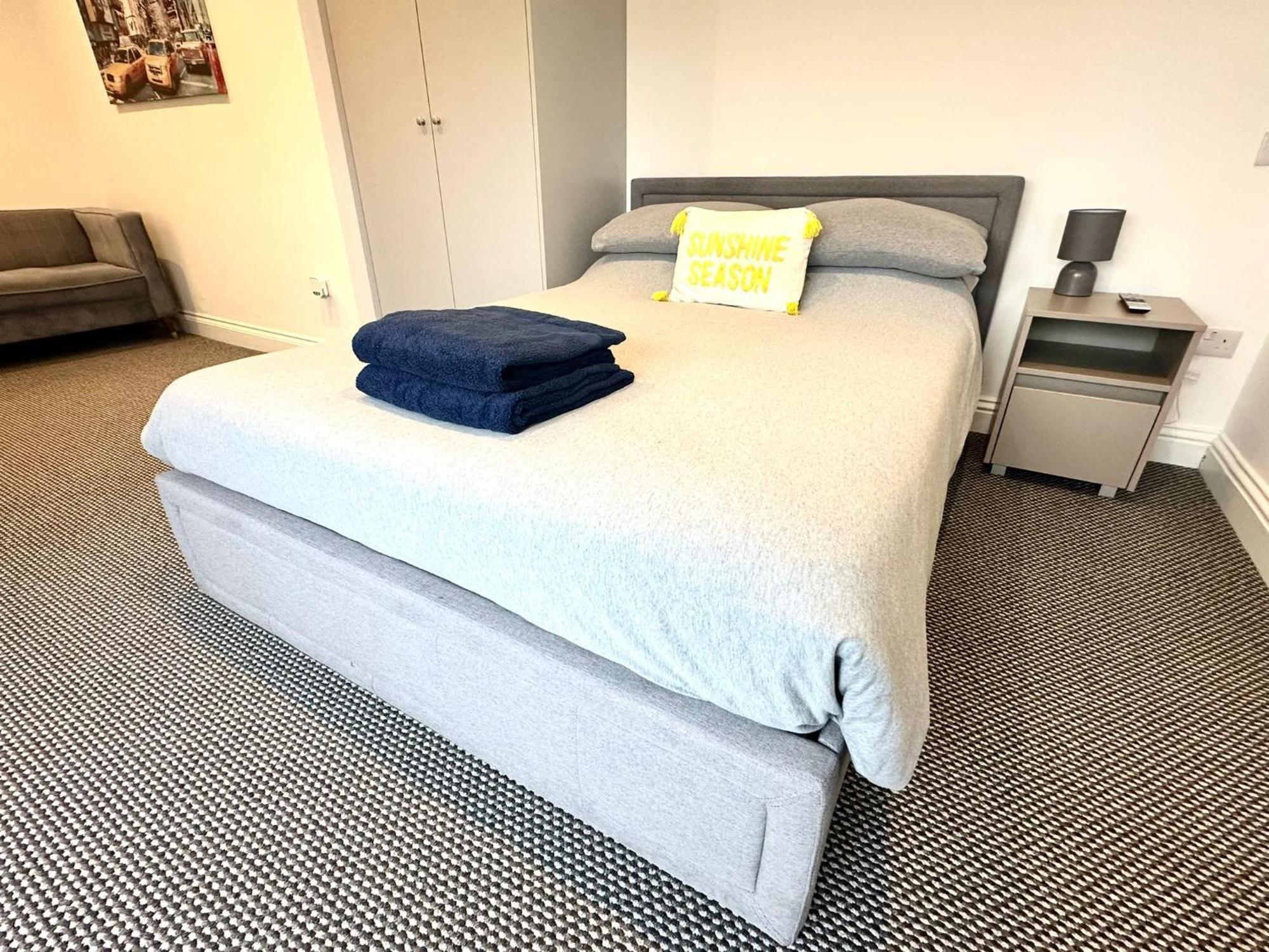 Stylish Modern, Private Apartment,15 Mins To Central London Hendon Ngoại thất bức ảnh