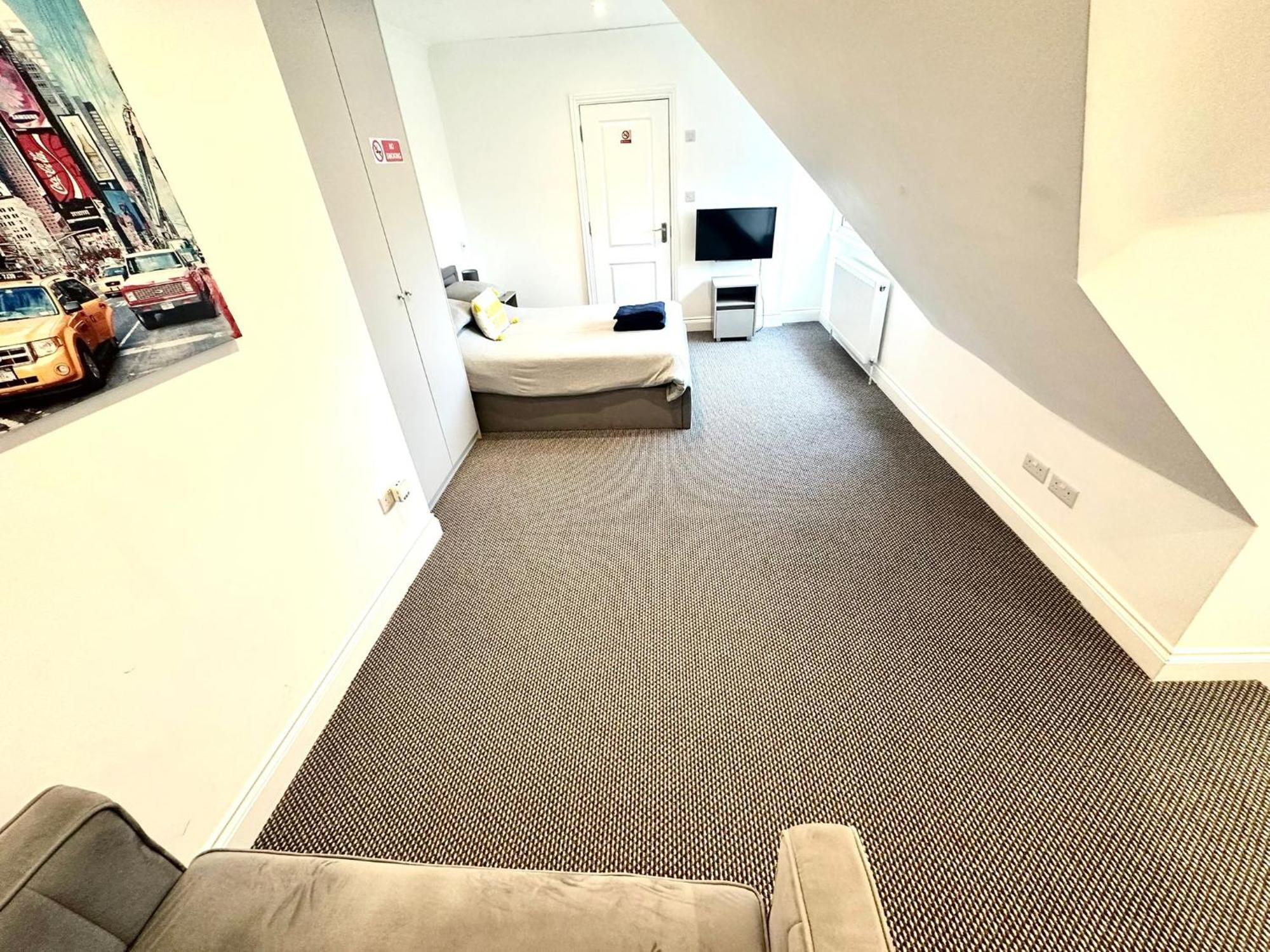 Stylish Modern, Private Apartment,15 Mins To Central London Hendon Ngoại thất bức ảnh