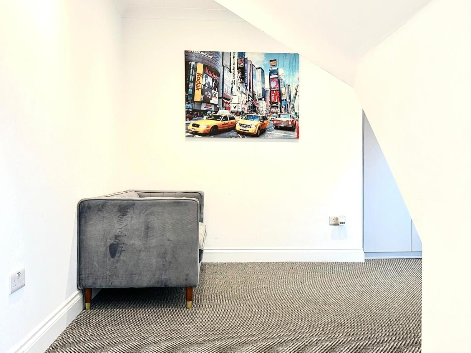 Stylish Modern, Private Apartment,15 Mins To Central London Hendon Ngoại thất bức ảnh