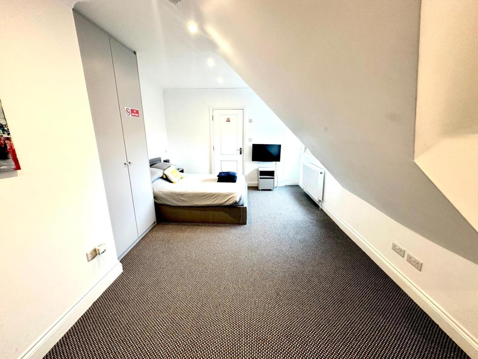 Stylish Modern, Private Apartment,15 Mins To Central London Hendon Ngoại thất bức ảnh