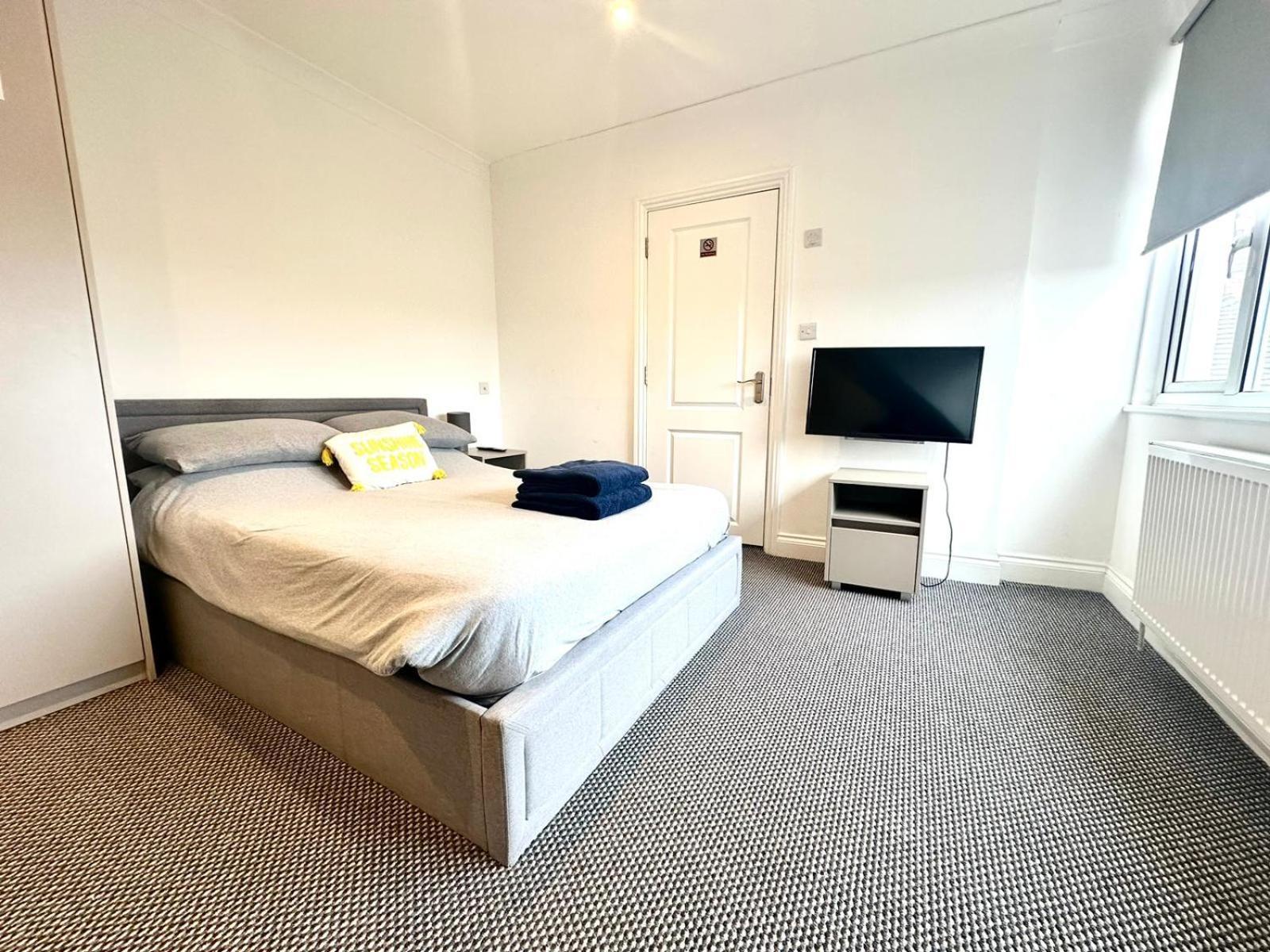 Stylish Modern, Private Apartment,15 Mins To Central London Hendon Ngoại thất bức ảnh